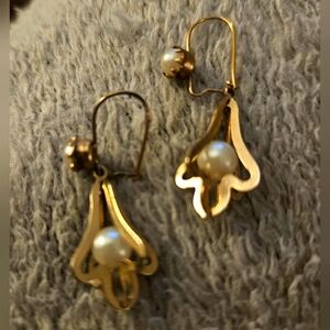Vintage Gold and Pearl Earrings